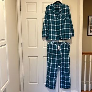 Women’s Eddie Bauer Flannel Pajamas. Size XL